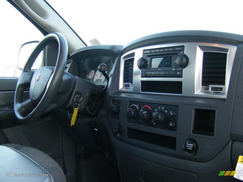 2007 Ram 1500 Big Horn Edition Quad Cab 4x4 - Flame Red / Medium Slate Gray photo #19