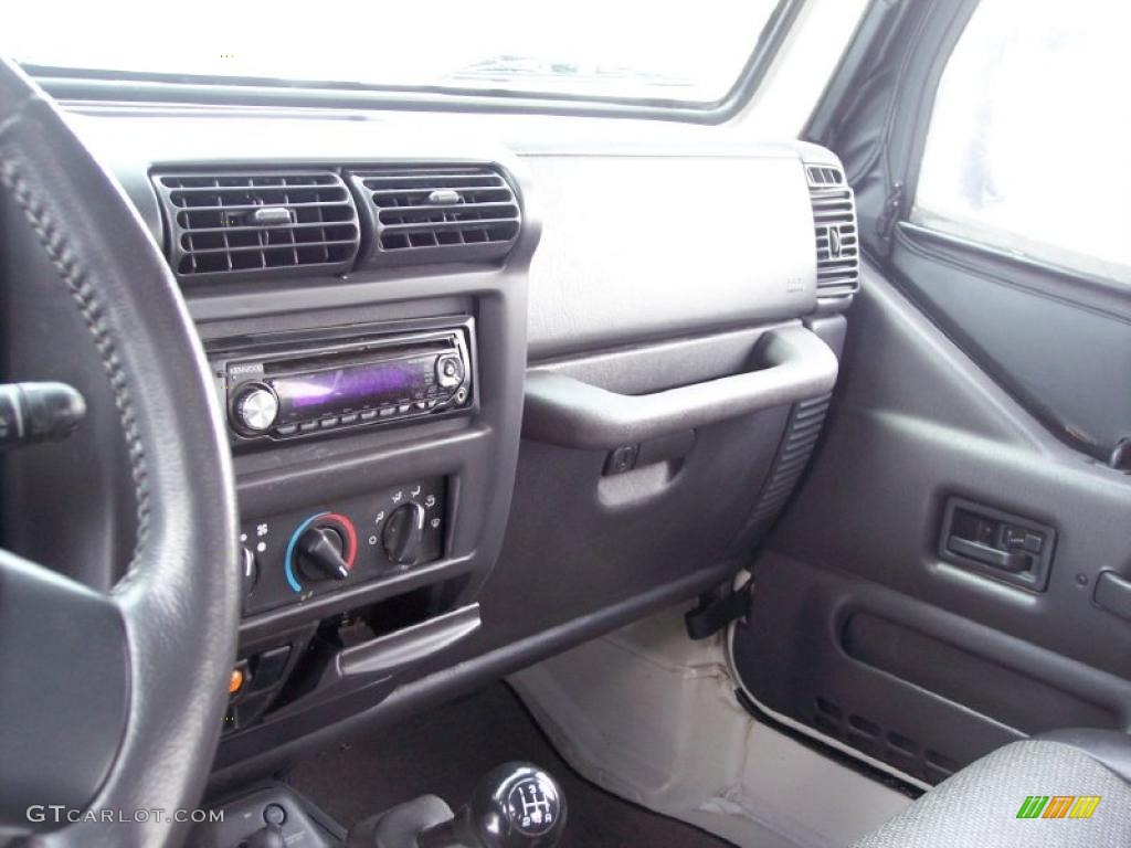 2000 Wrangler SE 4x4 - Stone White / Agate photo #34