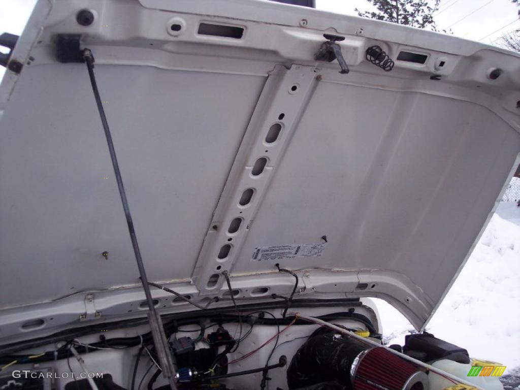 2000 Wrangler SE 4x4 - Stone White / Agate photo #56