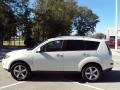 Diamond White Pearl - Outlander XLS Photo No. 2