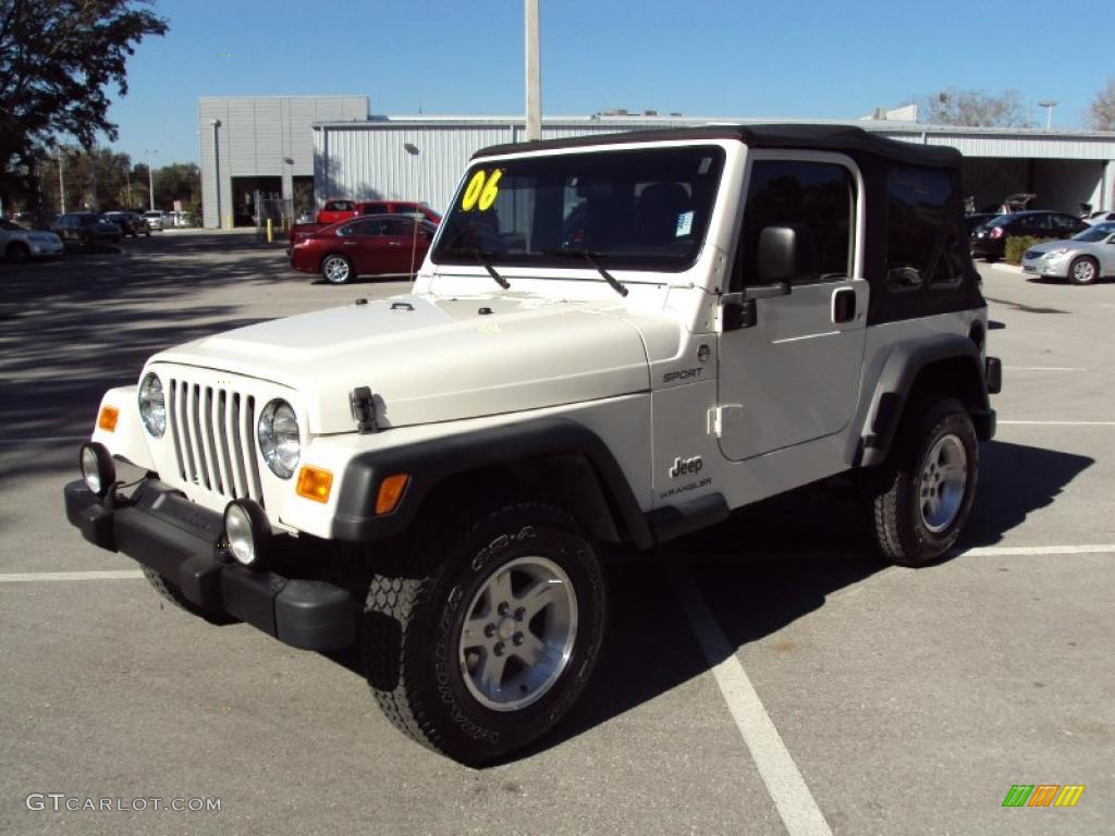 2006 Wrangler Sport 4x4 - Stone White / Dark Slate Gray photo #1