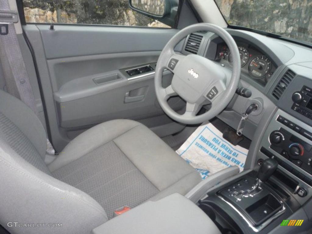 2006 Grand Cherokee Laredo - Black / Medium Slate Gray photo #12