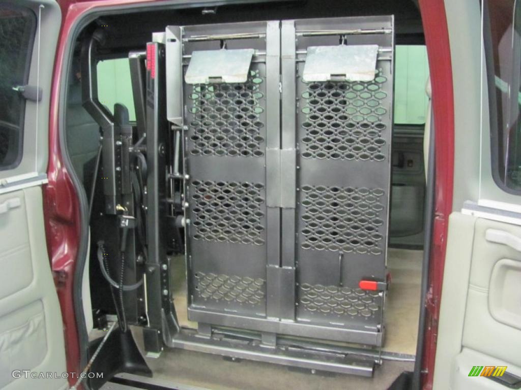 2003 Express 1500 Wheelchair Access Conversion Van - Berry Red Metallic / Medium Dark Pewter photo #18