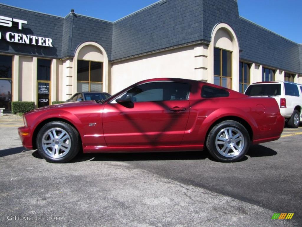 2005 Mustang GT Premium Coupe - Redfire Metallic / Medium Parchment photo #4