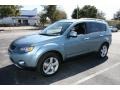 Aqua Metallic - Outlander XLS Photo No. 4