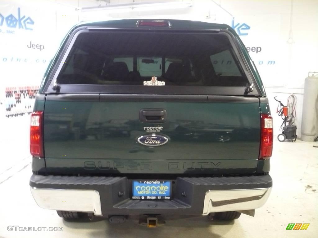 2008 F350 Super Duty Lariat Crew Cab 4x4 - Forest Green Metallic / Camel photo #3