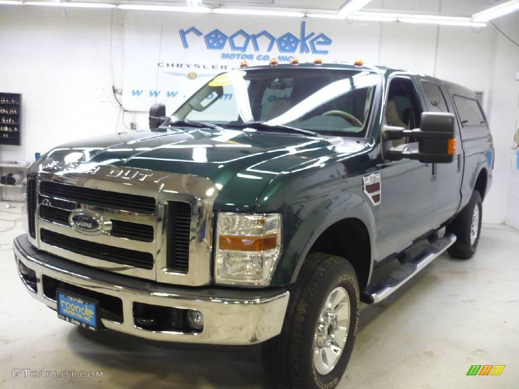 2008 F350 Super Duty Lariat Crew Cab 4x4 - Forest Green Metallic / Camel photo #34