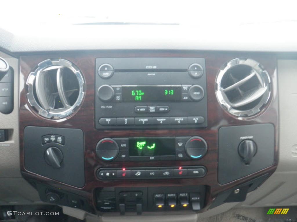 2008 F350 Super Duty Lariat Crew Cab 4x4 - Forest Green Metallic / Camel photo #51