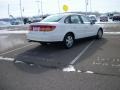 Cream White - L Series L200 Sedan Photo No. 5