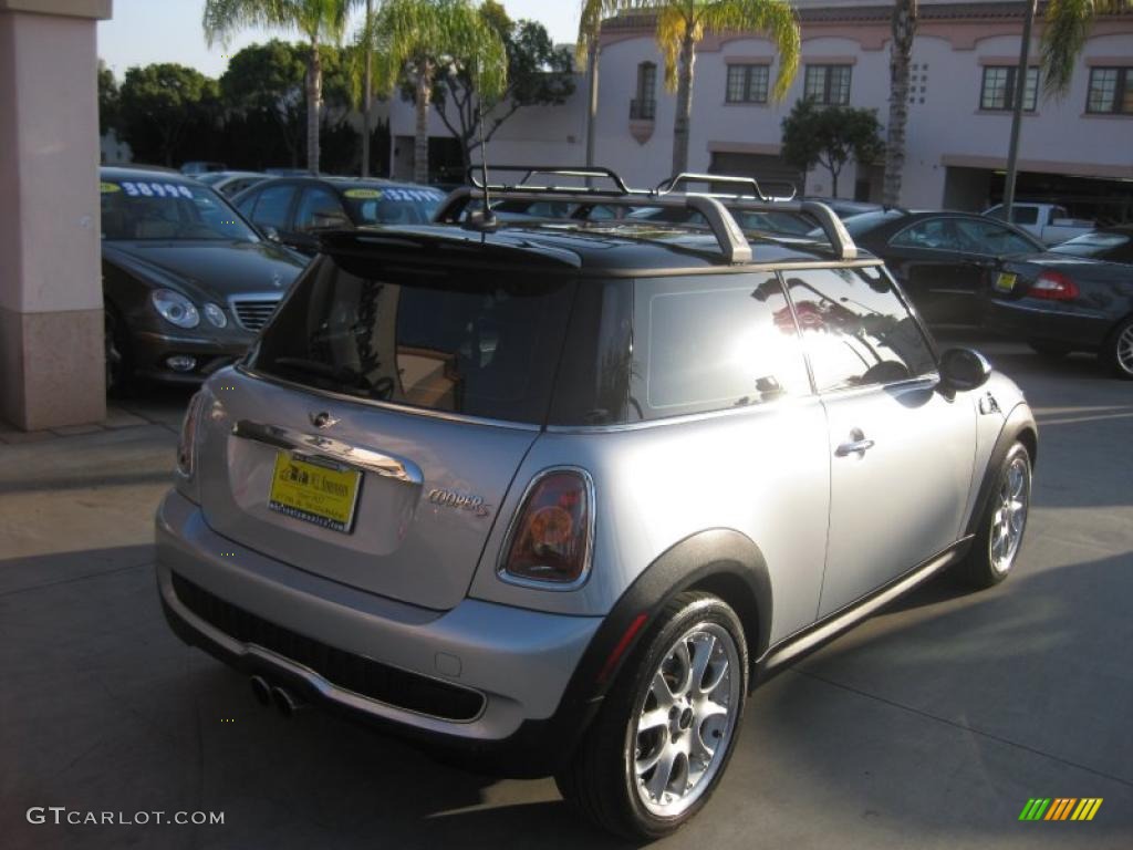 2007 Cooper S Hardtop - Pure Silver Metallic / Rooster Red/Carbon Black photo #3