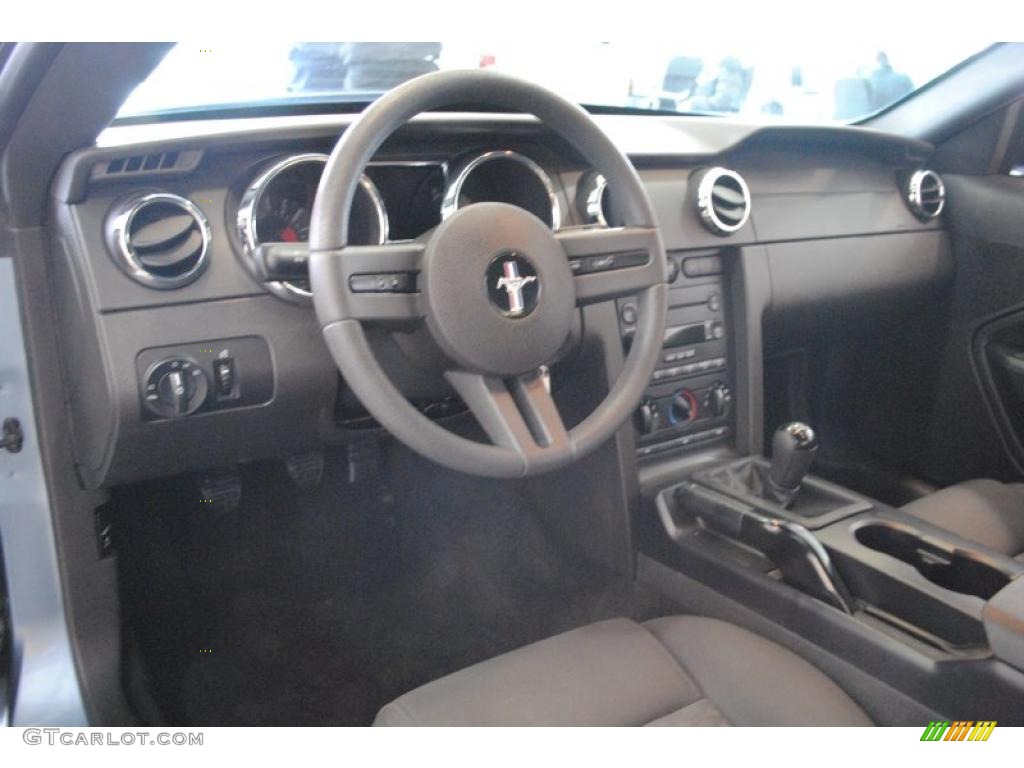 2006 Mustang GT Deluxe Coupe - Vista Blue Metallic / Black photo #12