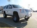 2009 Summit White GMC Yukon SLT 4x4  photo #5