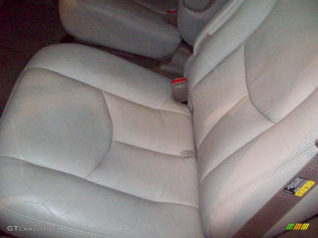 2004 Yukon SLT - Silver Birch Metallic / Neutral/Shale photo #20