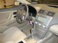 Aloe Green Metallic - Camry LE Photo No. 18