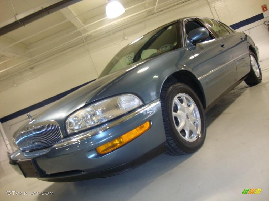 2002 Park Avenue  - Titanium Blue Metallic / Medium Gray photo #2