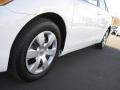 Super White - Camry LE Photo No. 21