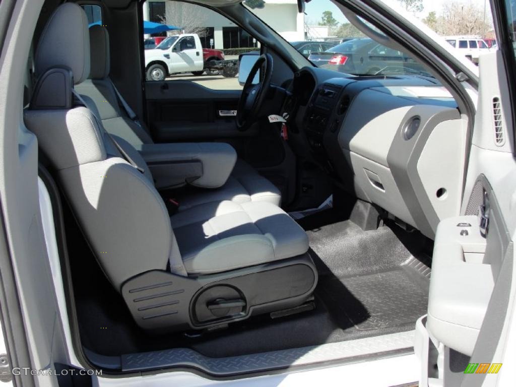 2008 F150 XL Regular Cab - Oxford White / Medium/Dark Flint photo #24