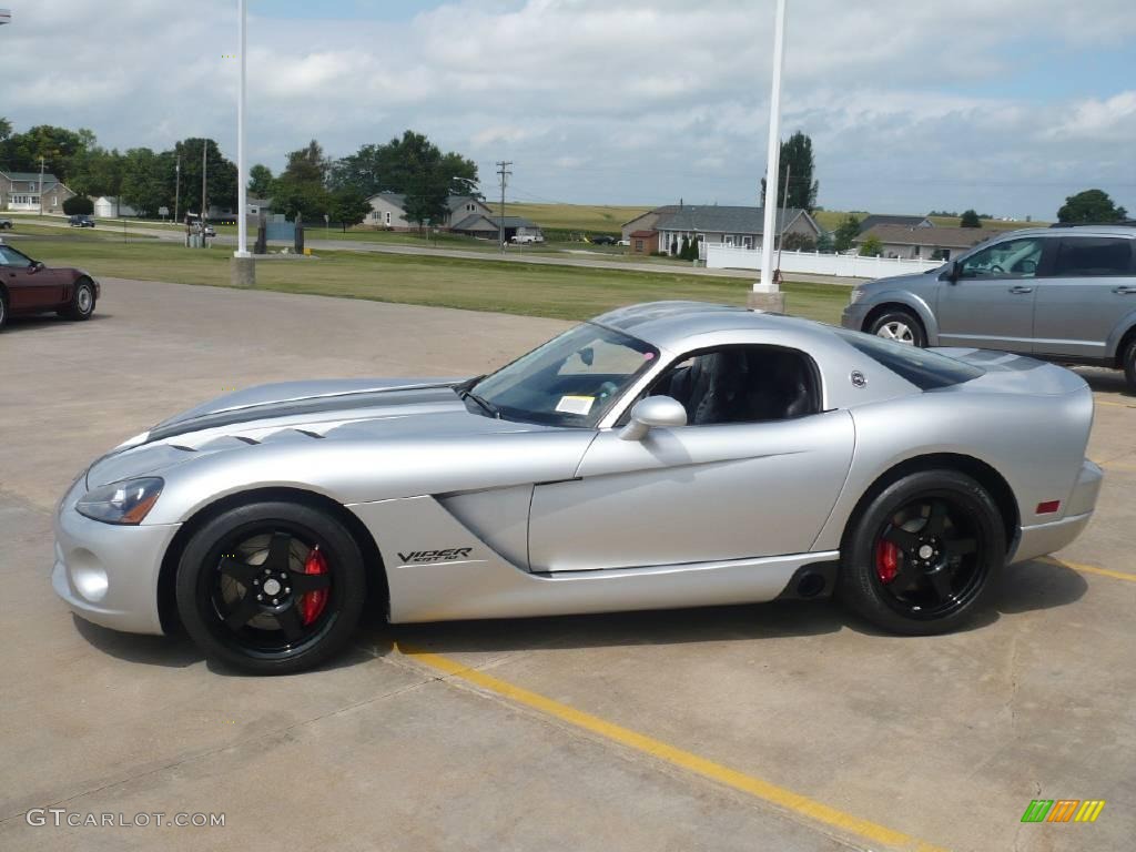 Bright Silver Metallic 2009 Dodge Viper SRT-10 Coupe Exterior Photo #26030864