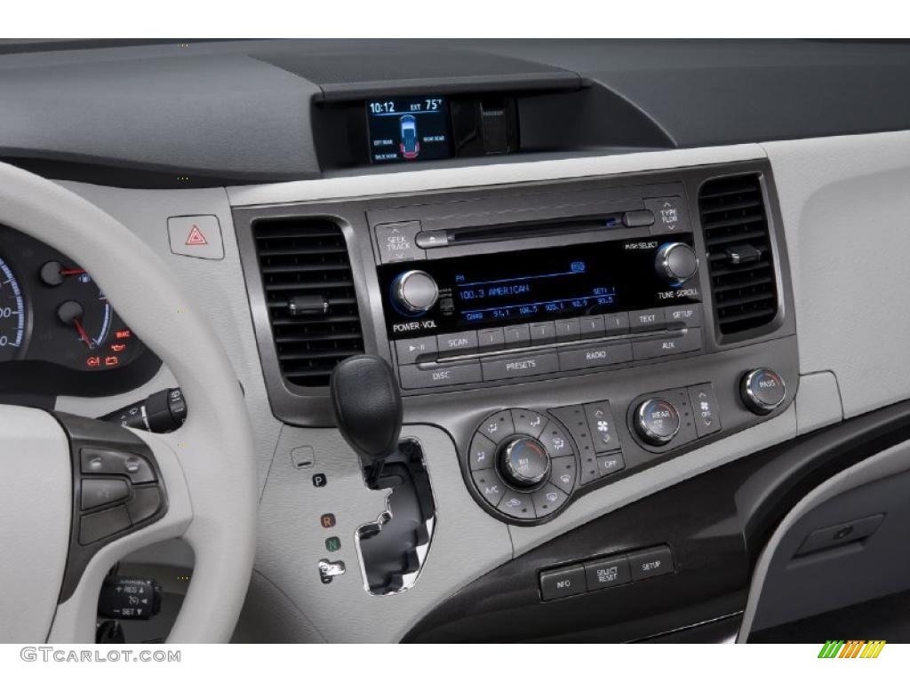 2011 Sienna LE - Salsa Red Pearl / Light Gray photo #3