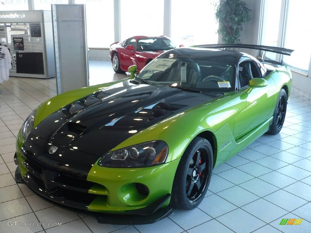 2009 Viper SRT-10 ACR Coupe - Viper Snakeskin Green Pearl / Black photo #2