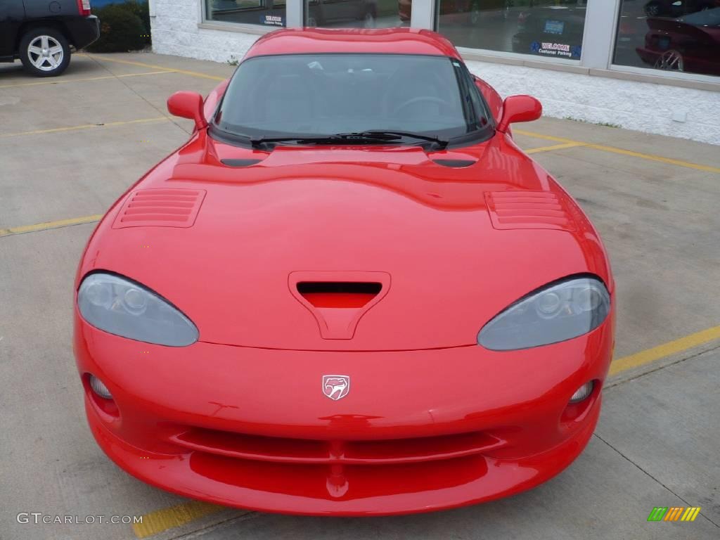 2002 Viper GTS - Viper Red / Black photo #16
