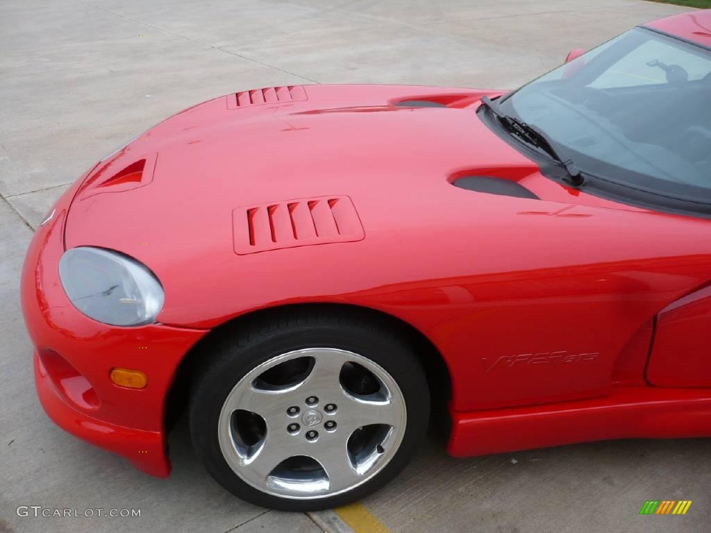 2002 Viper GTS - Viper Red / Black photo #17