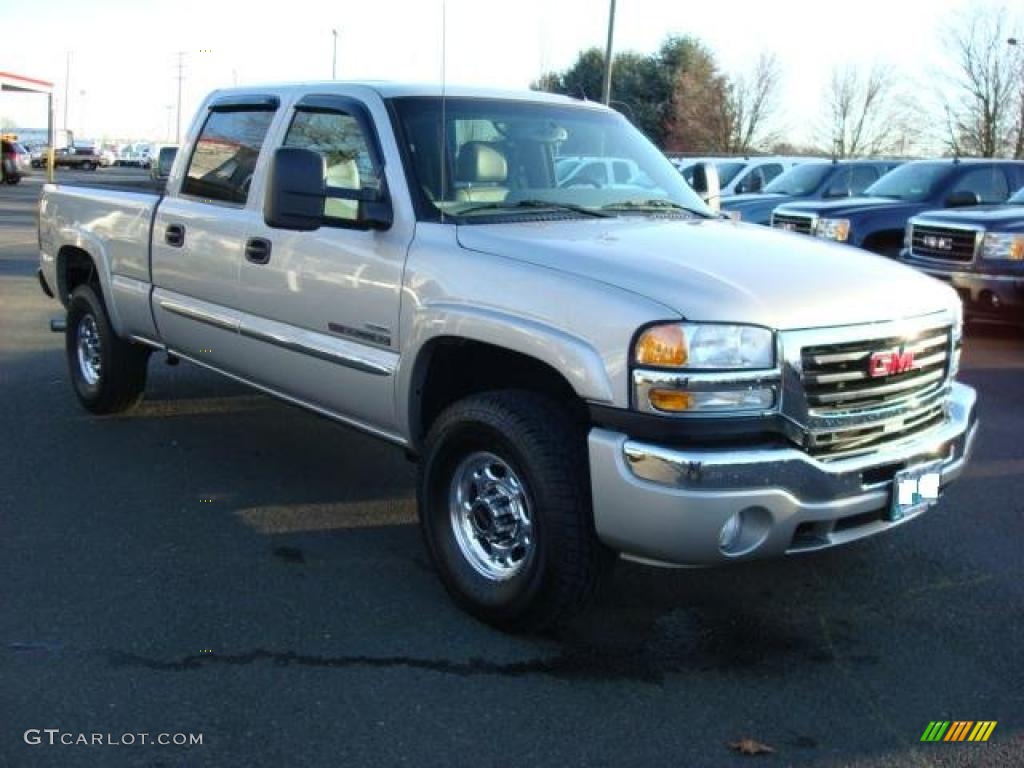 2007 Sierra 2500HD Classic SLT Crew Cab 4x4 - Silver Birch Metallic / Medium Gray photo #4