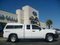 2008 Bright White Dodge Dakota SXT Extended Cab  photo #2