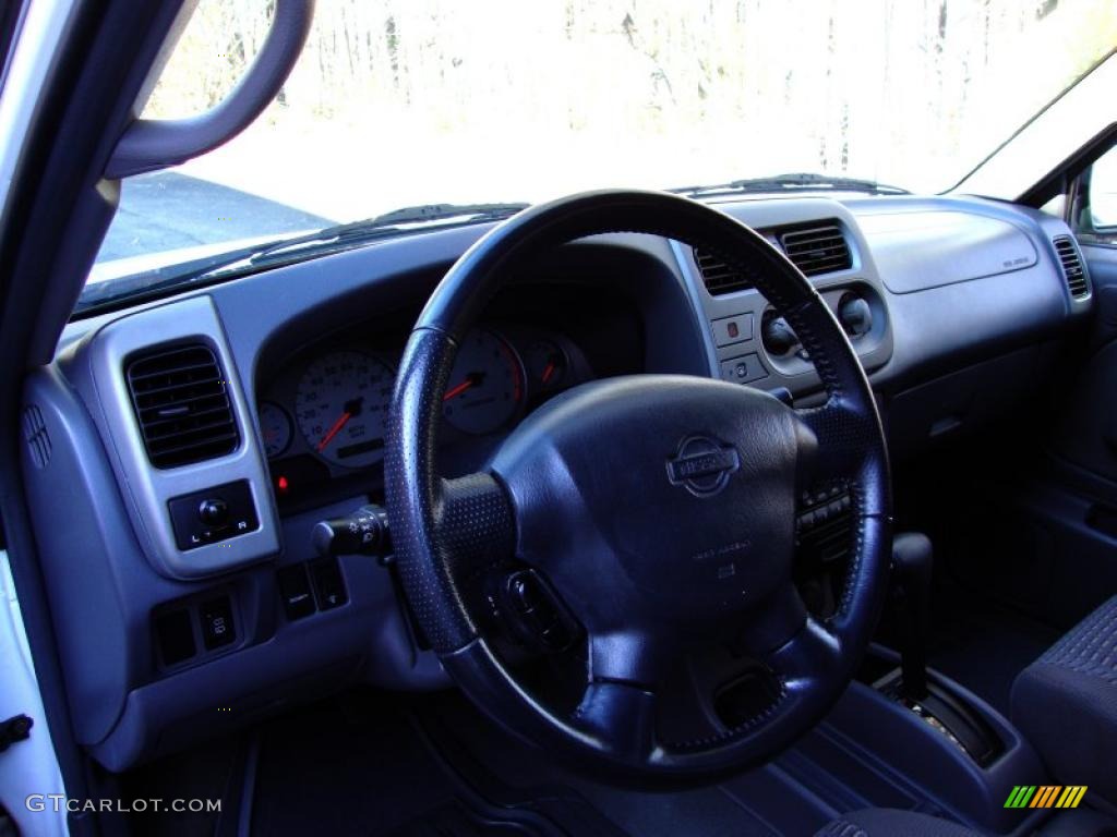 2001 Xterra SE V6 - Cloud White / Dusk Gray photo #10