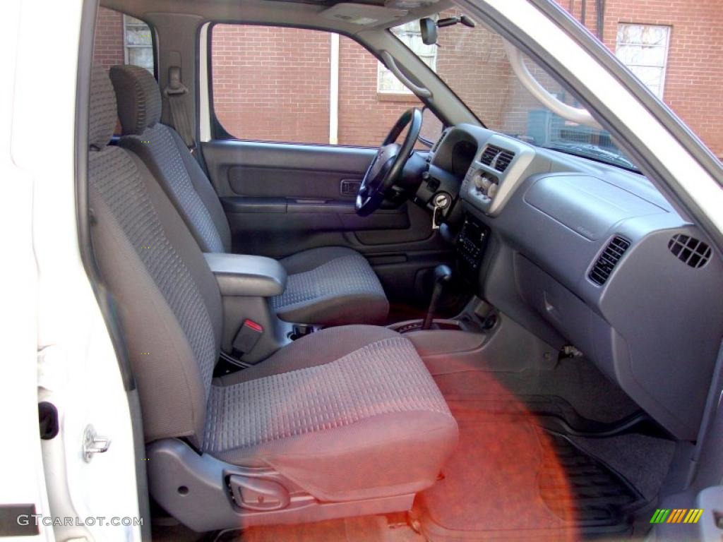 2001 Xterra SE V6 - Cloud White / Dusk Gray photo #11
