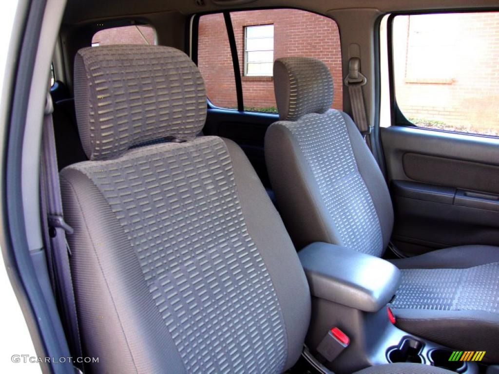2001 Xterra SE V6 - Cloud White / Dusk Gray photo #13