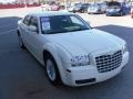 Cool Vanilla White - 300 LX Photo No. 5