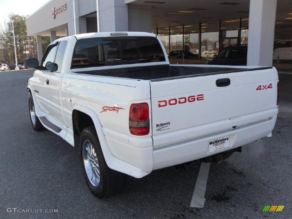 1998 Ram 1500 Sport Extended Cab 4x4 - Bright White / Gray photo #2
