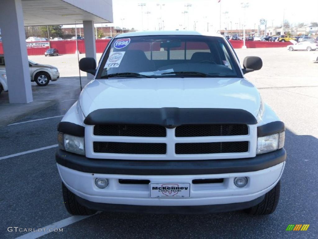 1998 Ram 1500 Sport Extended Cab 4x4 - Bright White / Gray photo #7