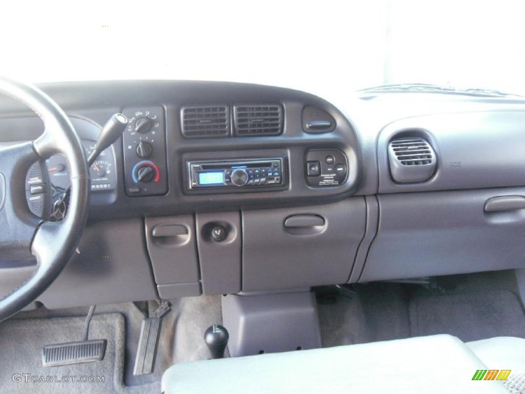 1998 Ram 1500 Sport Extended Cab 4x4 - Bright White / Gray photo #13