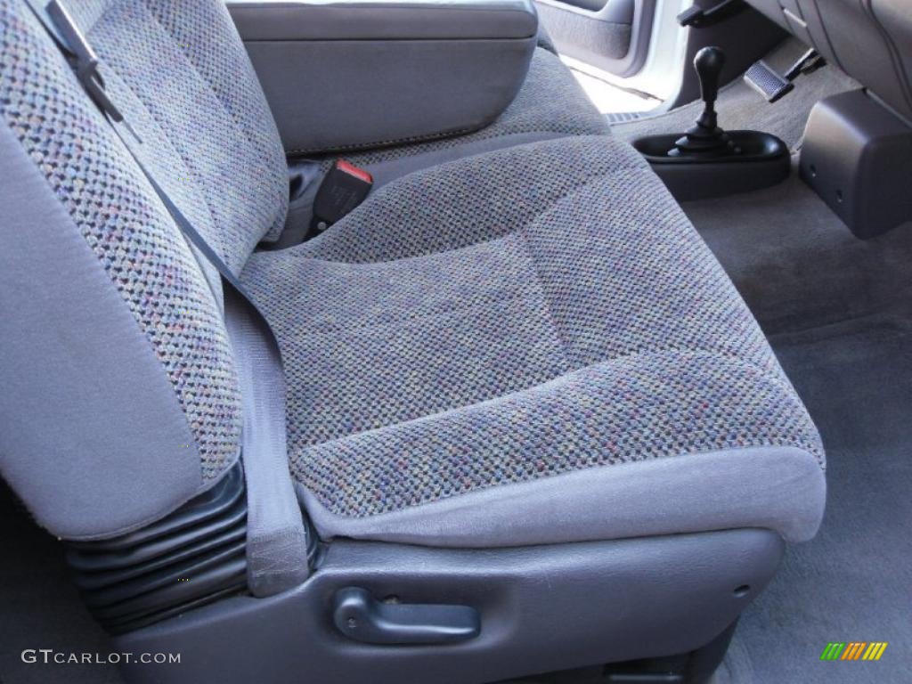 1998 Ram 1500 Sport Extended Cab 4x4 - Bright White / Gray photo #17