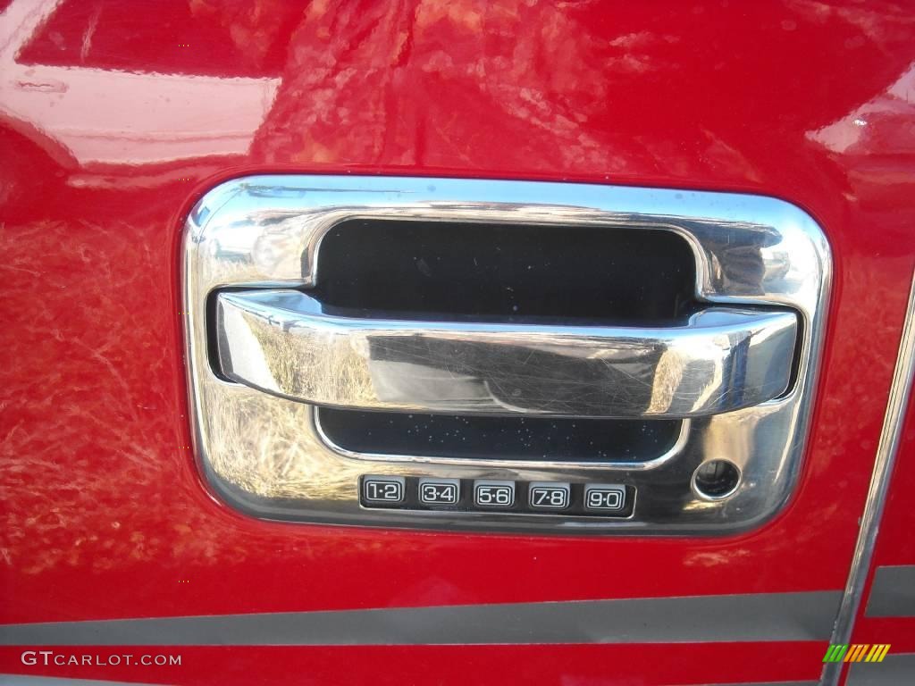 2004 F150 XLT SuperCrew - Bright Red / Dark Flint photo #19