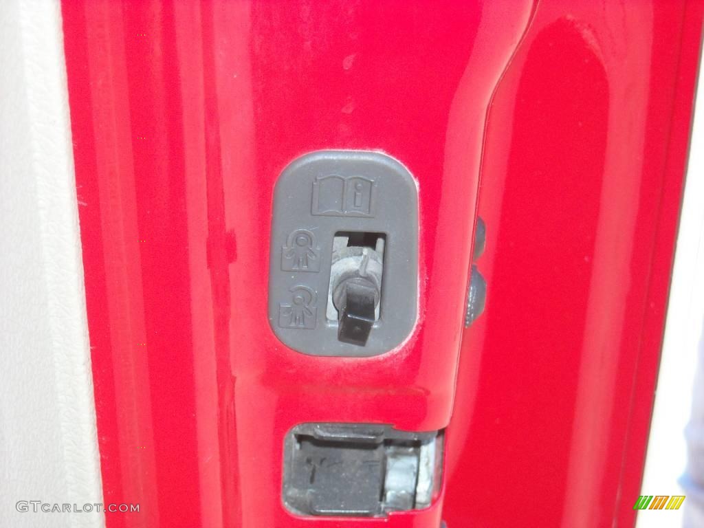 2004 F150 XLT SuperCrew - Bright Red / Dark Flint photo #20