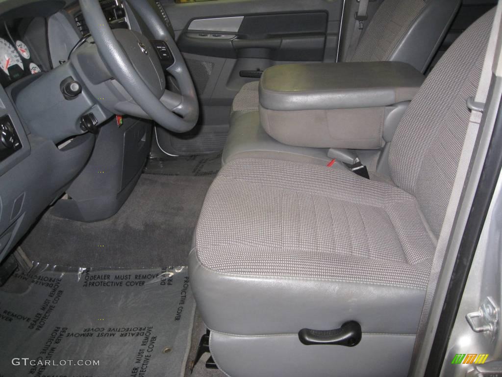 2008 Ram 2500 Big Horn Quad Cab 4x4 - Bright Silver Metallic / Medium Slate Gray photo #43