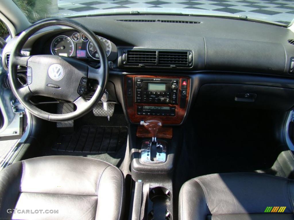 2003 Passat GLX 4Motion Sedan - Reflex Silver Metallic / Black photo #18