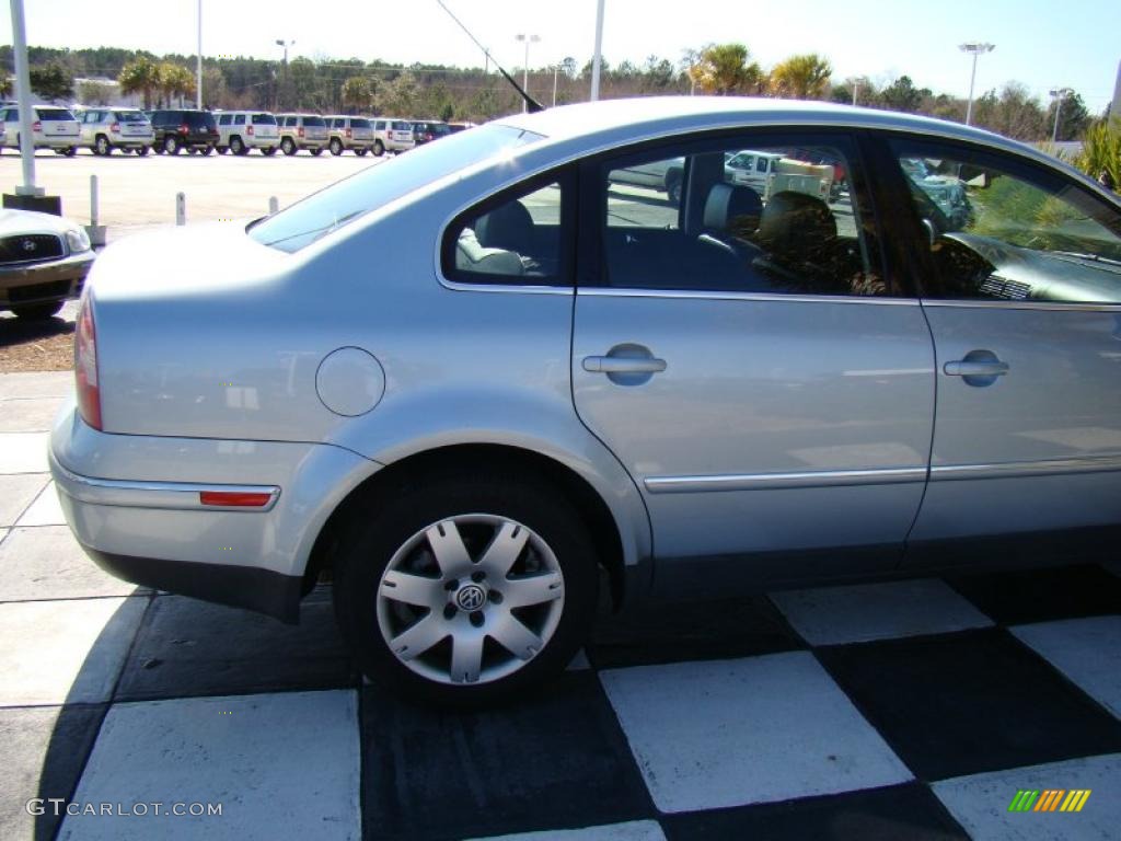 2003 Passat GLX 4Motion Sedan - Reflex Silver Metallic / Black photo #35