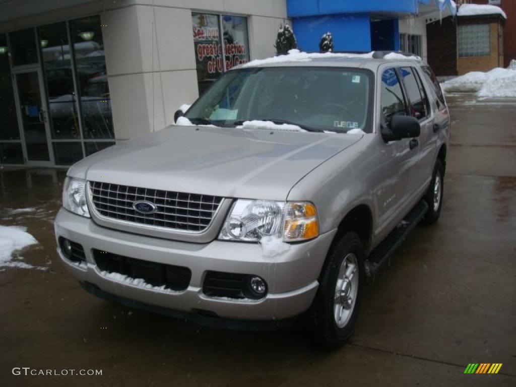 2004 Explorer XLT 4x4 - Silver Birch Metallic / Midnight Grey photo #8