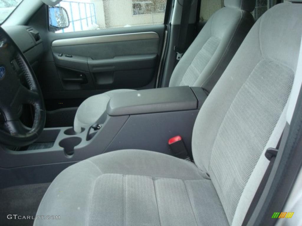 2004 Explorer XLT 4x4 - Silver Birch Metallic / Midnight Grey photo #10