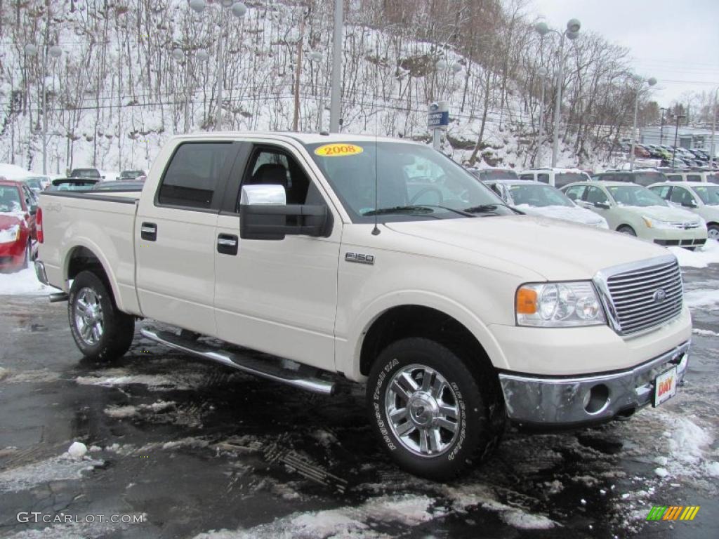 2008 F150 Lariat SuperCrew 4x4 - White Sand Tri-Coat / Black photo #4