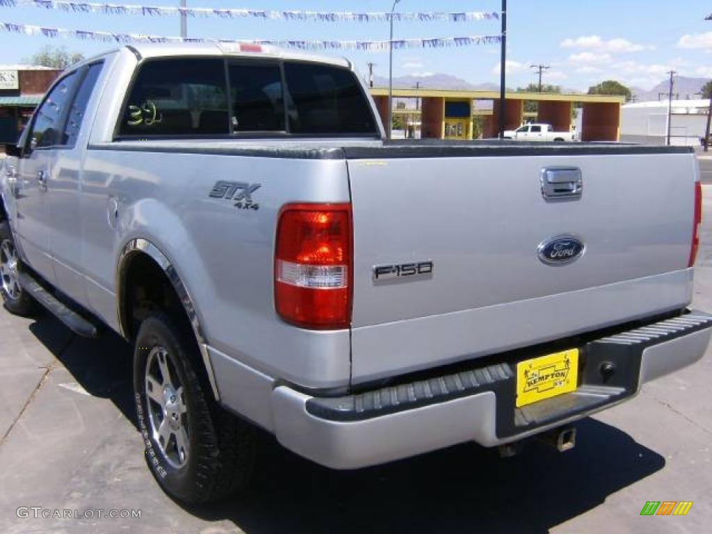 2005 F150 STX SuperCab 4x4 - Silver Metallic / Medium Flint Grey photo #4