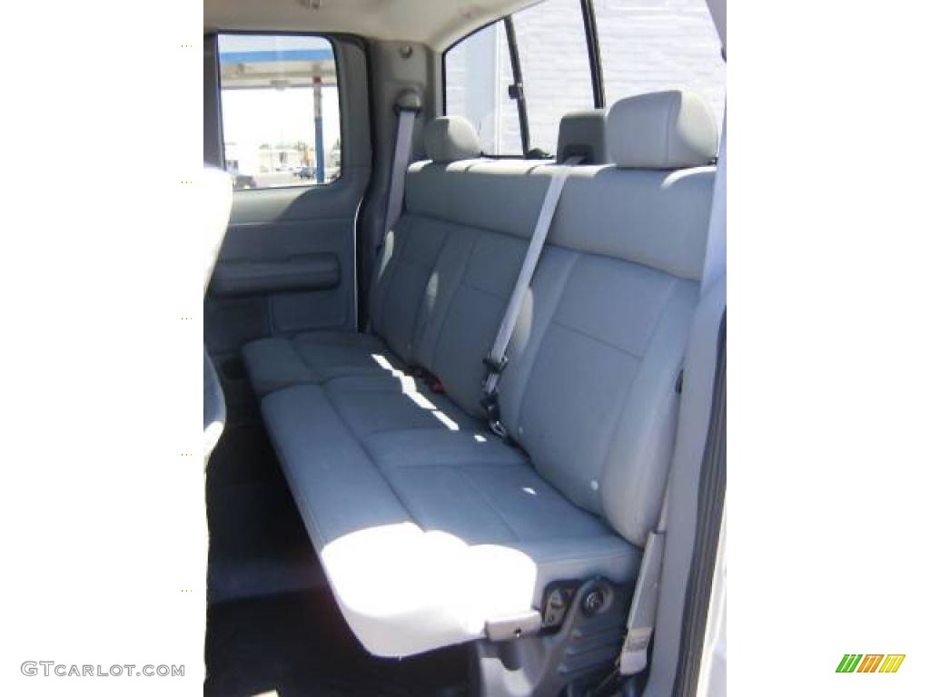 2005 F150 STX SuperCab 4x4 - Silver Metallic / Medium Flint Grey photo #17