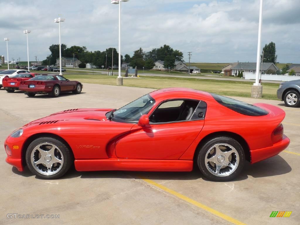 Viper Red 1997 Dodge Viper GTS Exterior Photo #26052245