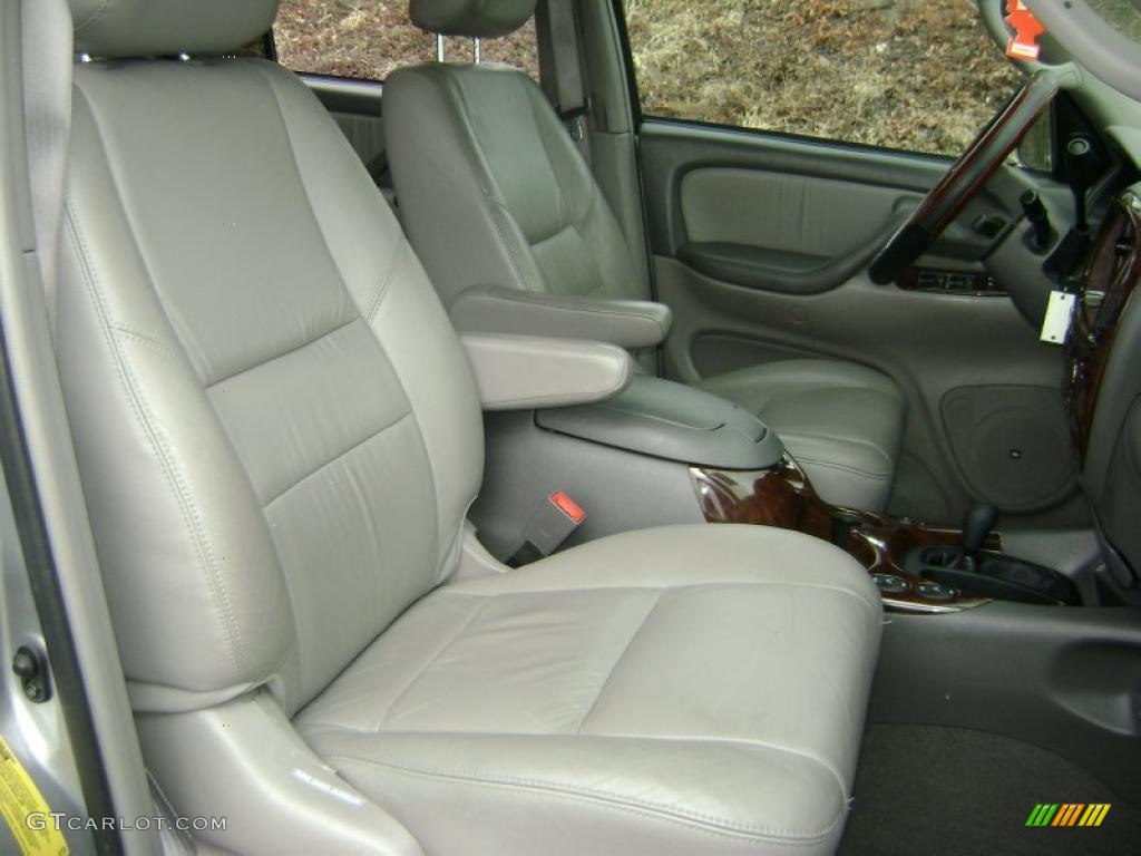 2002 Sequoia Limited 4WD - Silver Sky Metallic / Charcoal photo #17