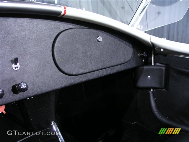 1966 Cobra 427 - White / Black photo #10