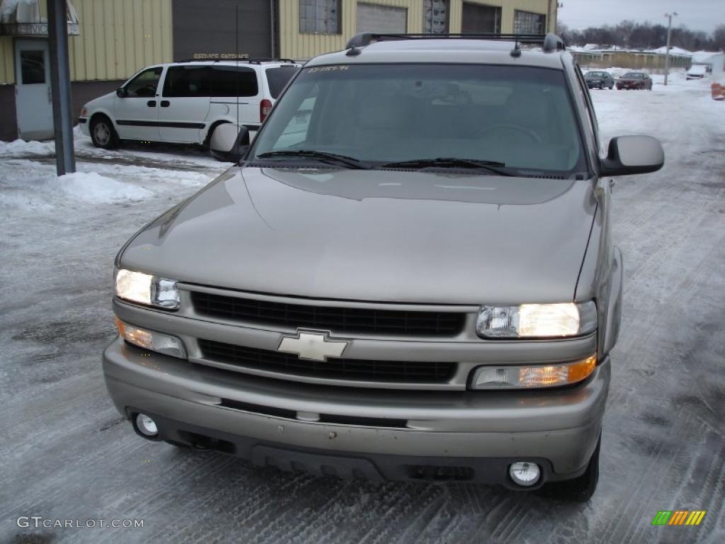 2003 Suburban 1500 Z71 4x4 - Light Pewter Metallic / Gray/Dark Charcoal photo #2